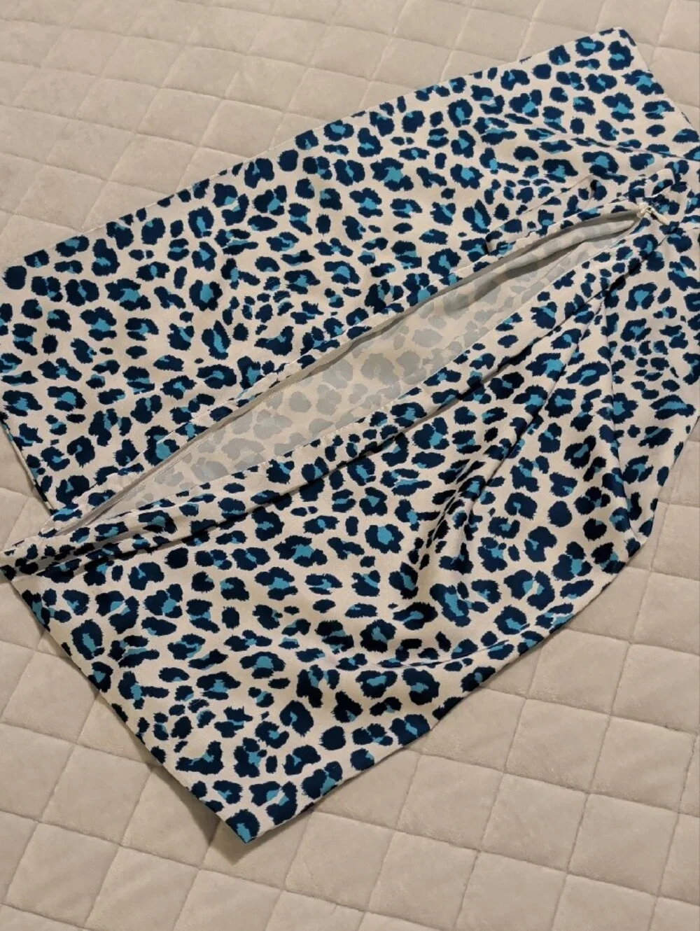 Mulberry Silk Blue and White Leopard Print Pillow Sham